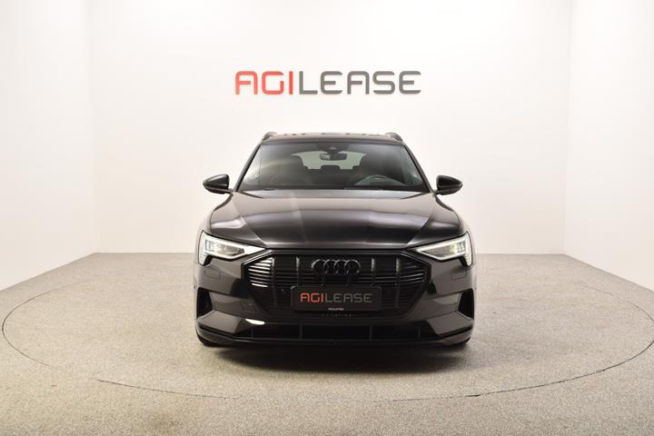 Sort Audi e-tron fra 2021