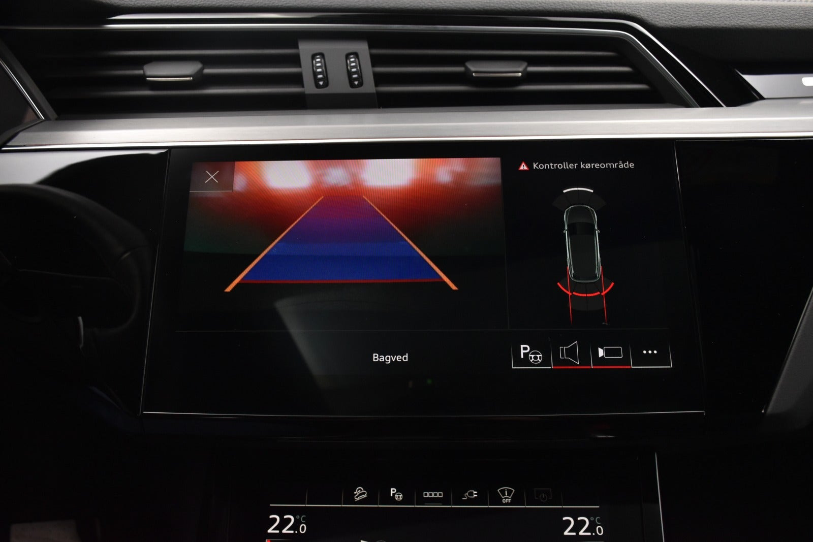 Sort Audi e-tron fra 2021