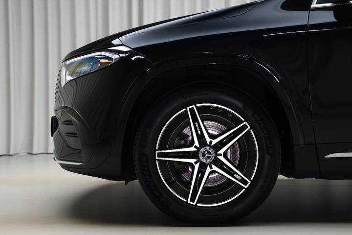 Sort Mercedes EQA250+ fra 2025