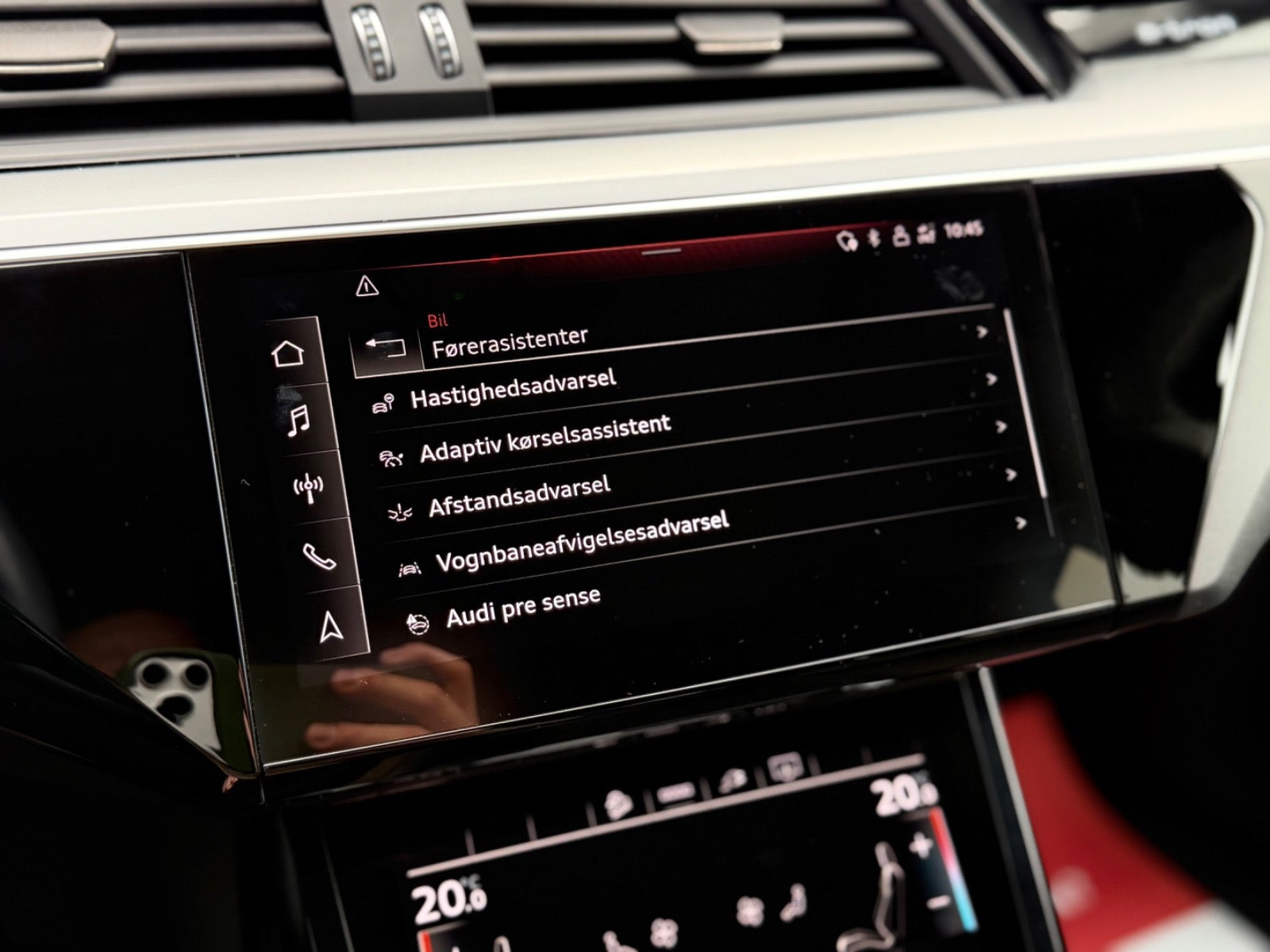 Sort Audi e-tron fra 2022