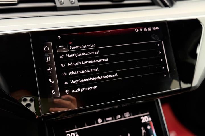 Sort Audi e-tron fra 2022