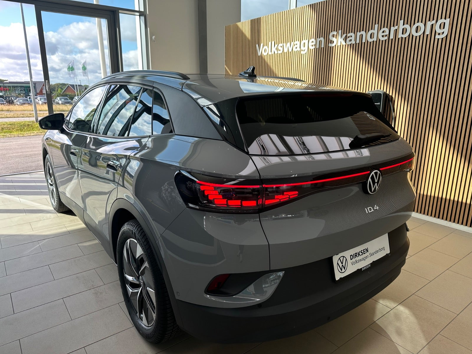 Grå VW ID.4 fra 2024