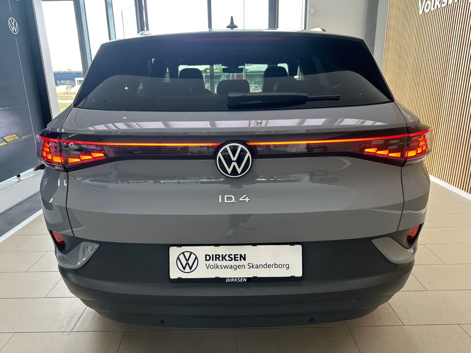 Grå VW ID.4 fra 2024