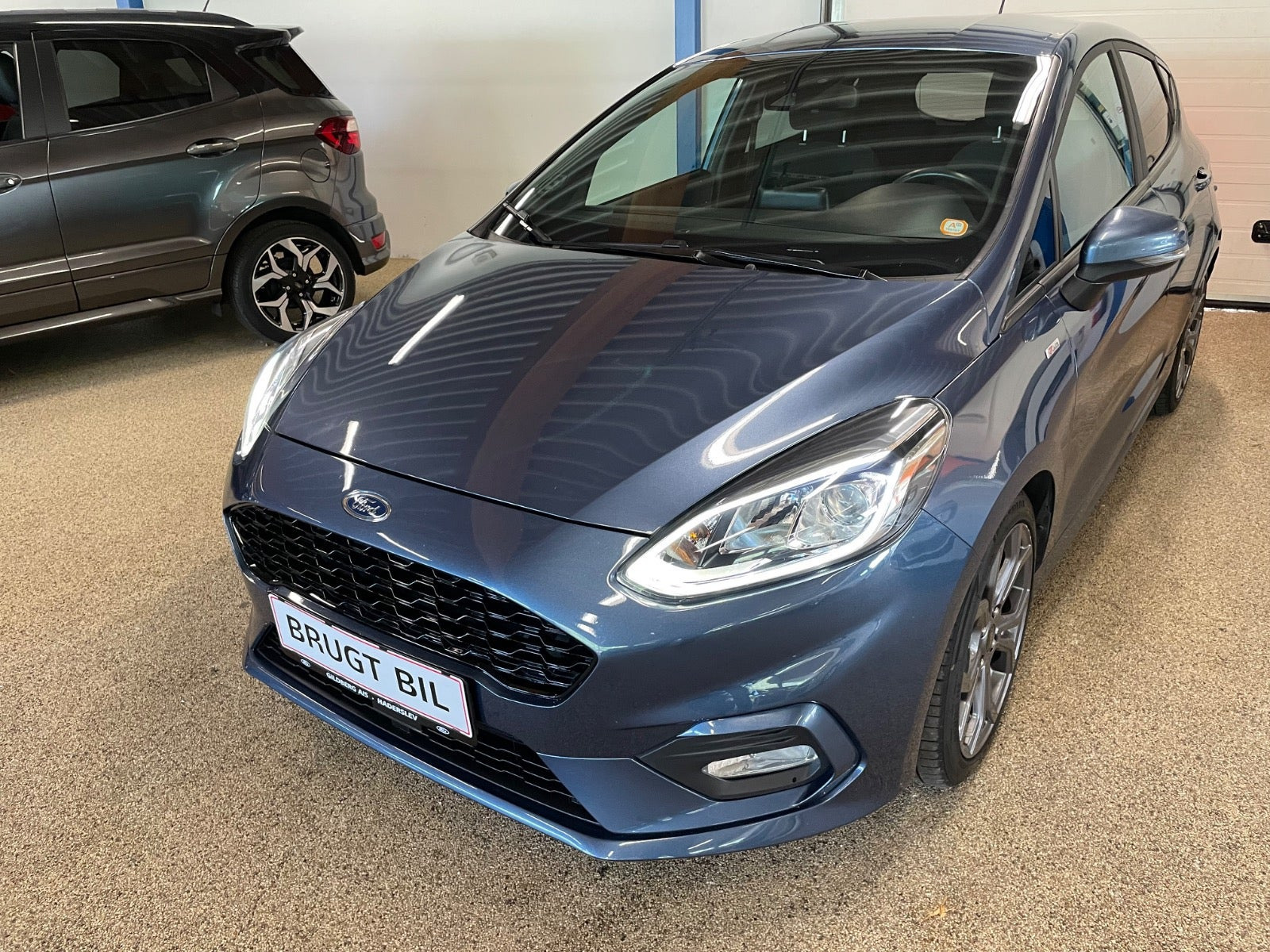 Blå Ford Fiesta fra 2019