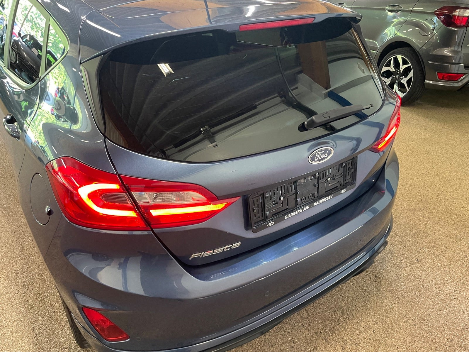 Blå Ford Fiesta fra 2019