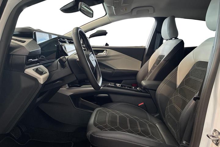Hvid Ford Puma fra 2025