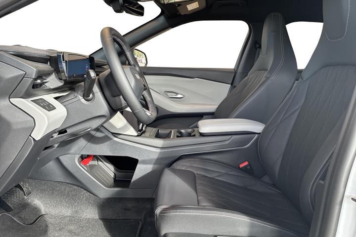 Hvid Ford Capri fra 2025