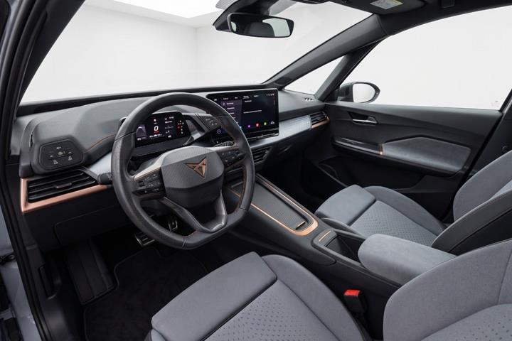 Grå Cupra Born fra 2024