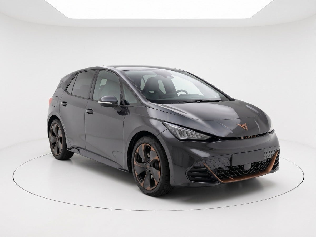Grå Cupra Born fra 2024