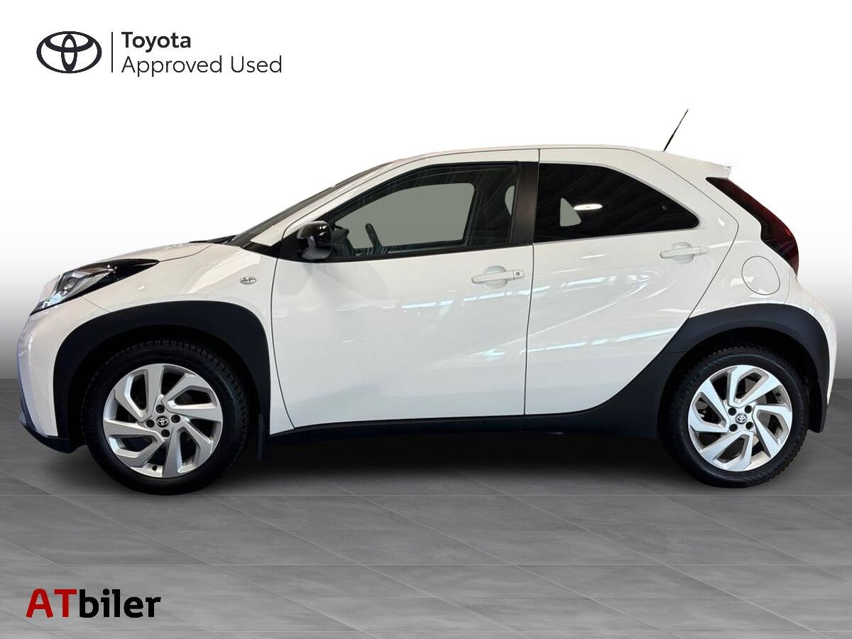 Hvid Toyota Aygo X fra 2022