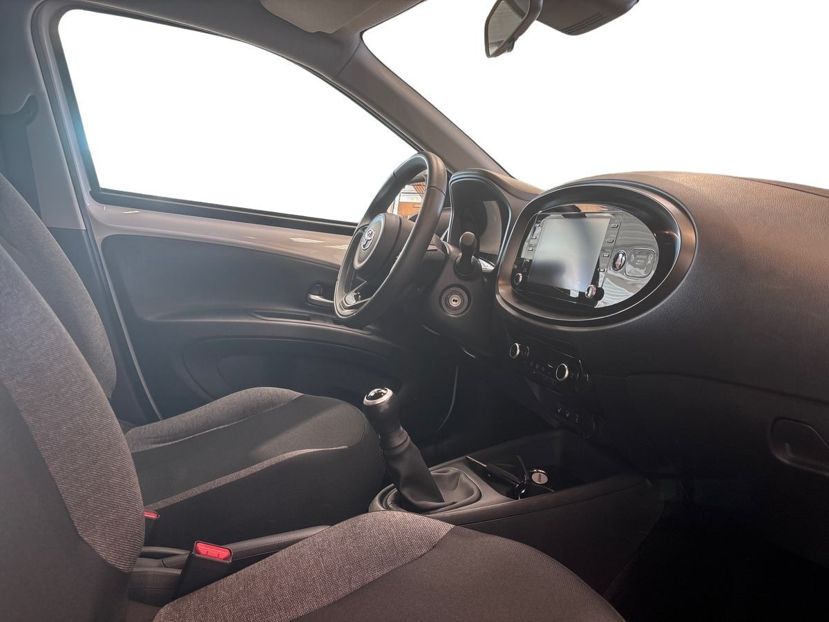 Hvid Toyota Aygo X fra 2022