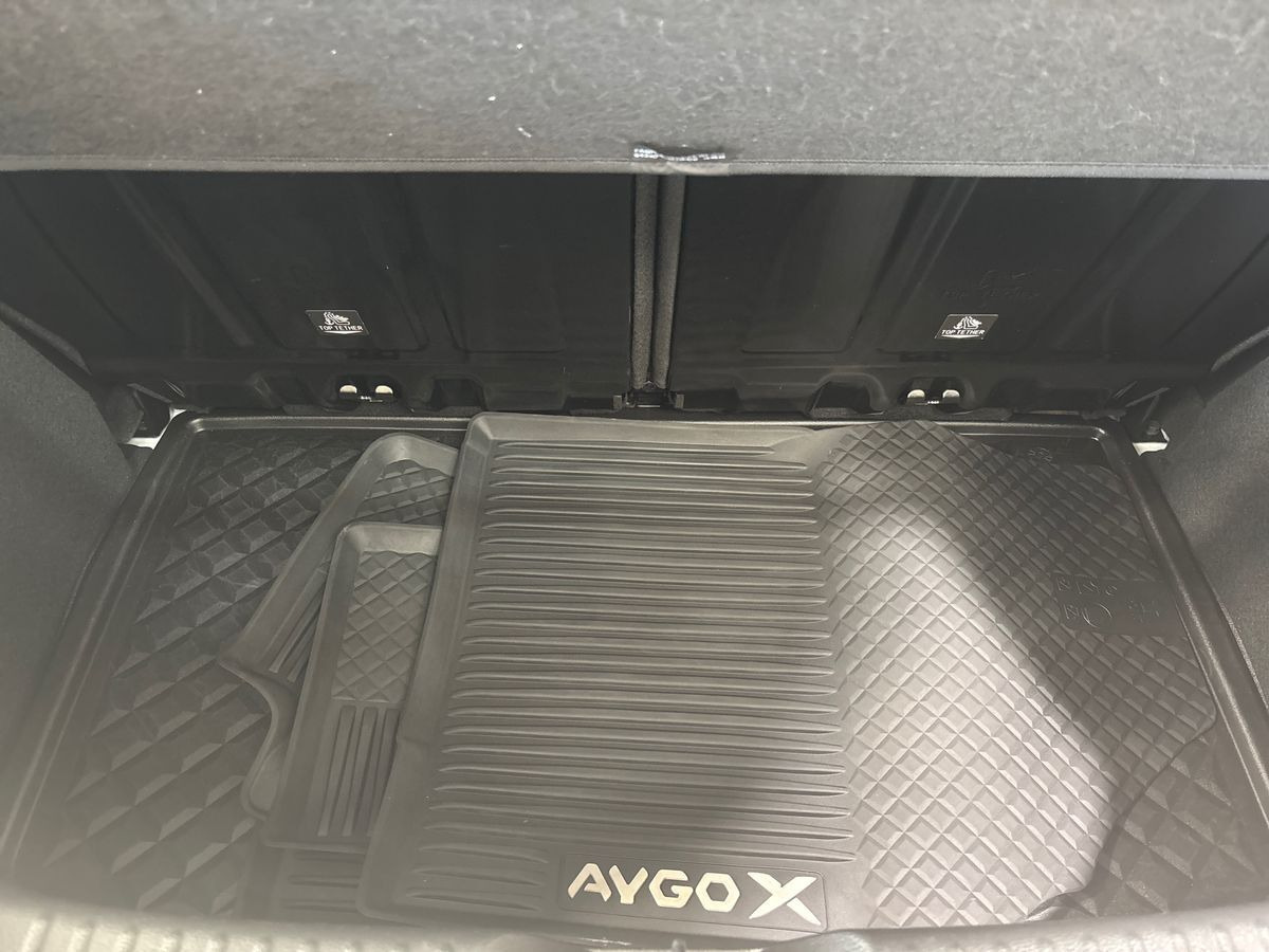 Hvid Toyota Aygo X fra 2022