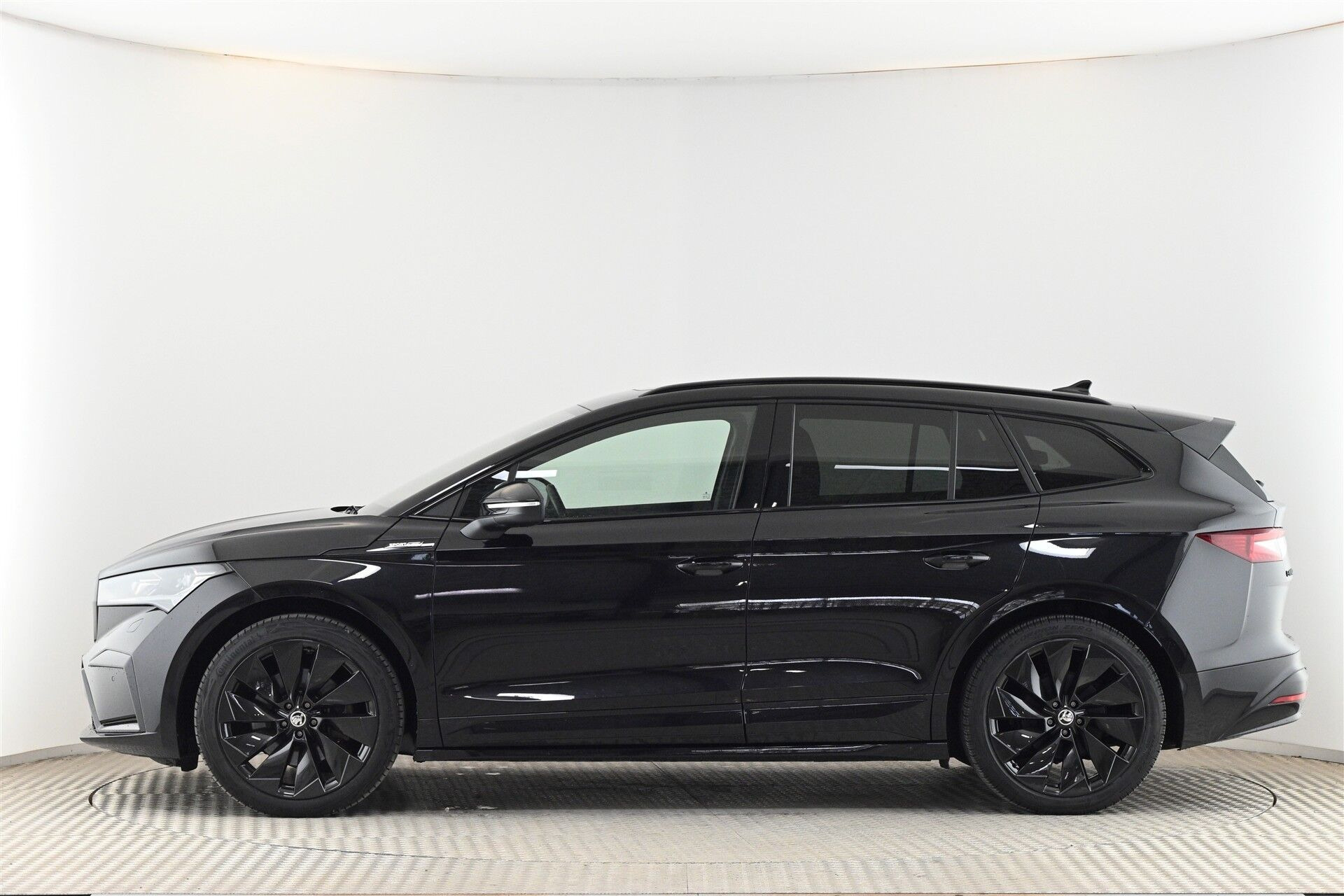 Sort Skoda Enyaq fra 2023
