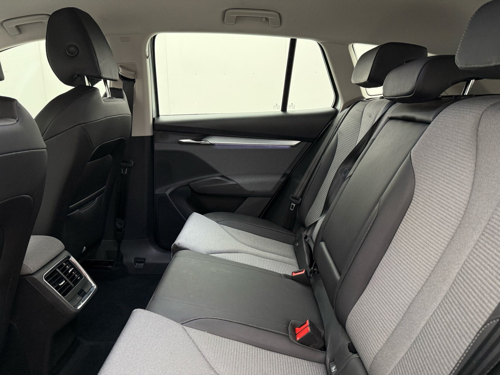 Sølv Skoda Enyaq fra 2022
