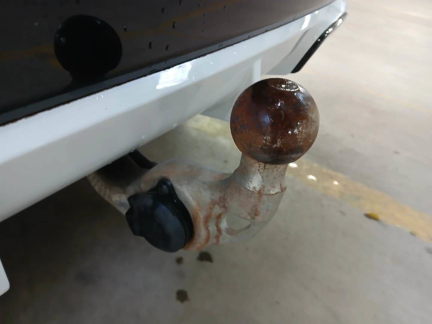 Hvid BMW iX1 fra 2024