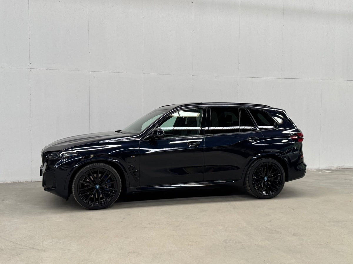 undefined BMW X5 fra 2023