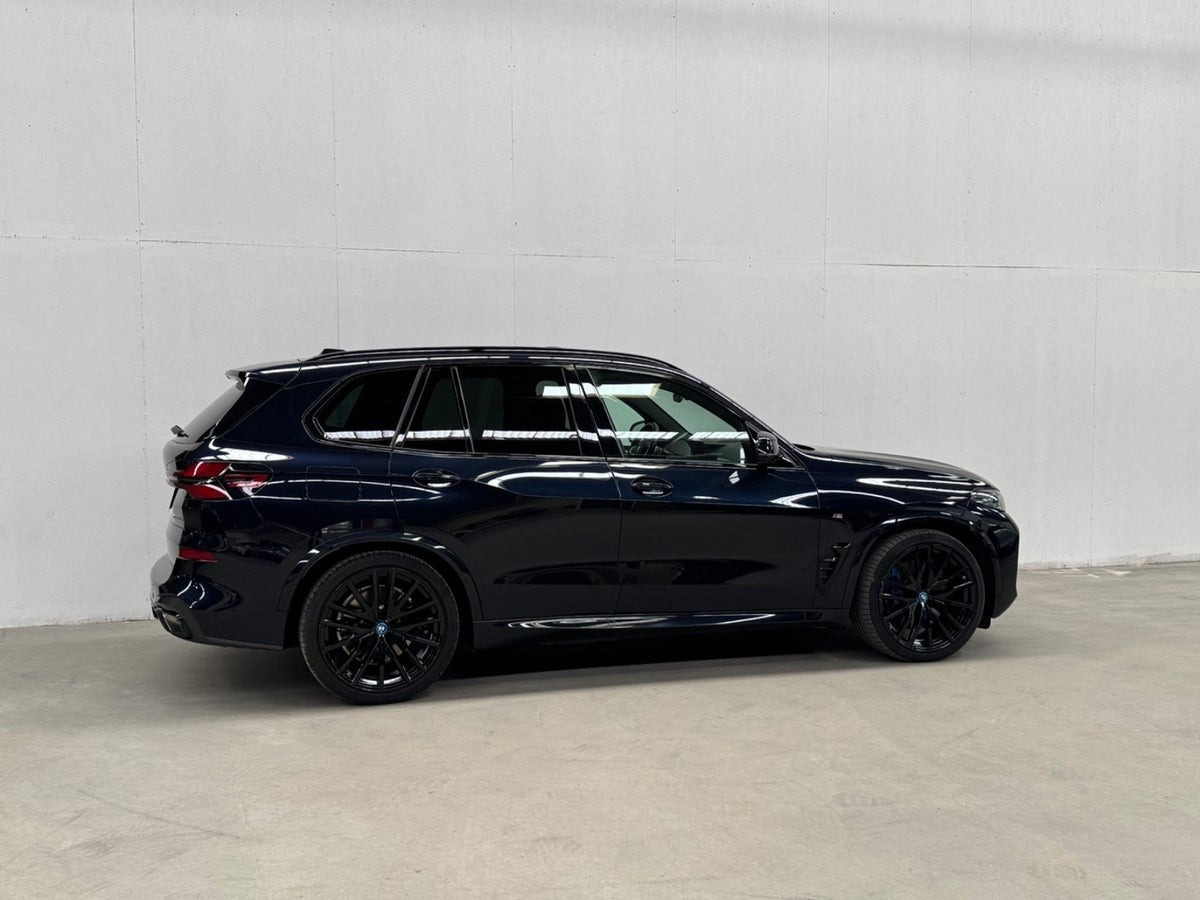 undefined BMW X5 fra 2023