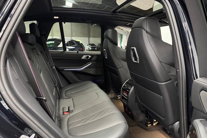 undefined BMW X5 fra 2023