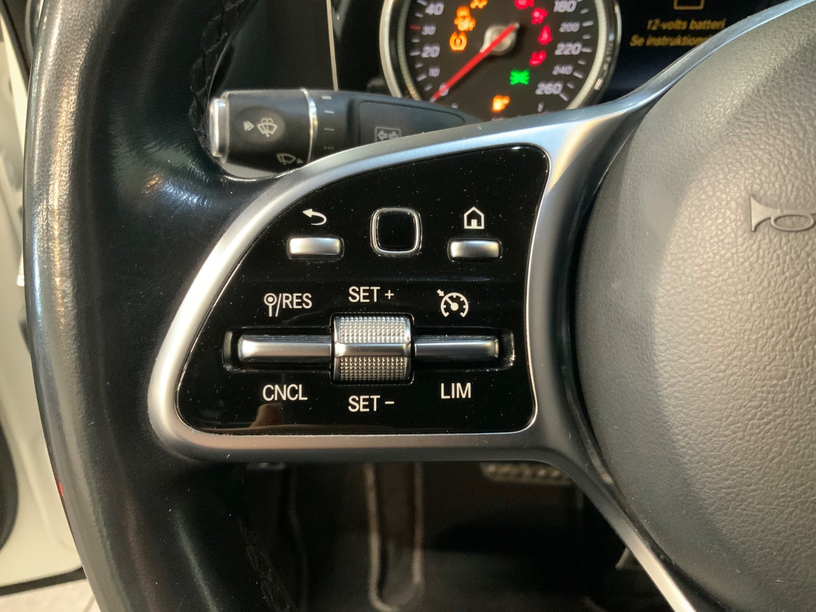 Hvid Mercedes E220 d fra 2018