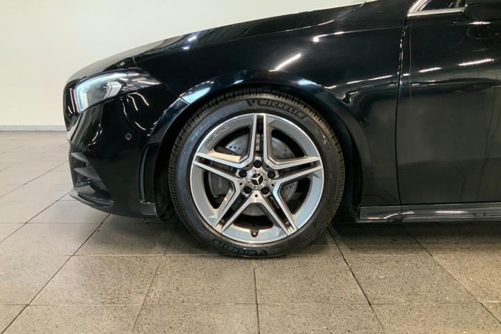 Sort Mercedes A220 d fra 2020