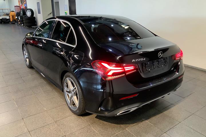 Sort Mercedes A220 d fra 2020