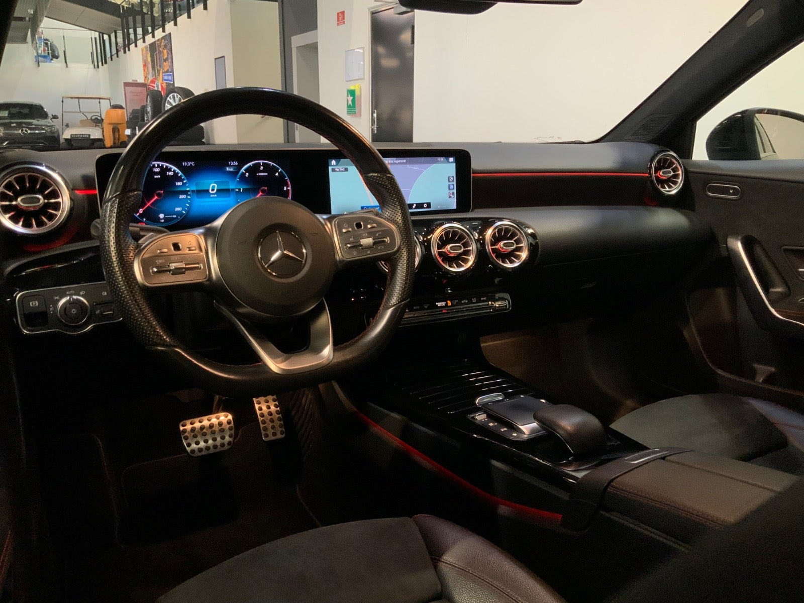 Sort Mercedes A220 d fra 2020