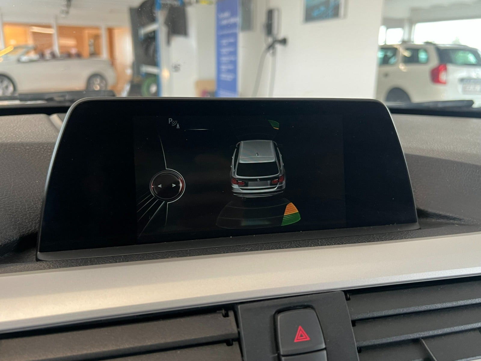 Sølv BMW 318d fra 2017