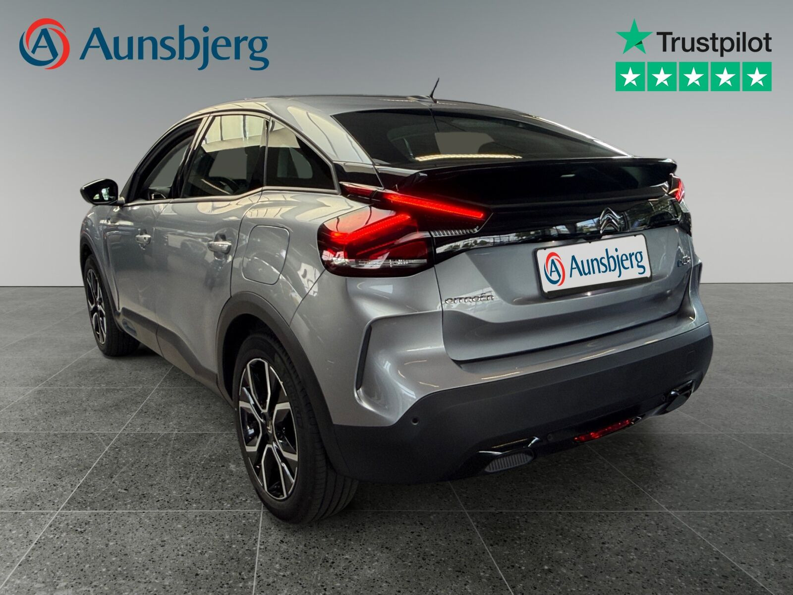 Grå Citroën ë-C4 fra 2023