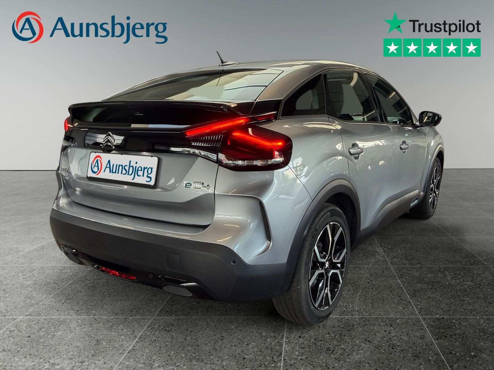 Grå Citroën ë-C4 fra 2023