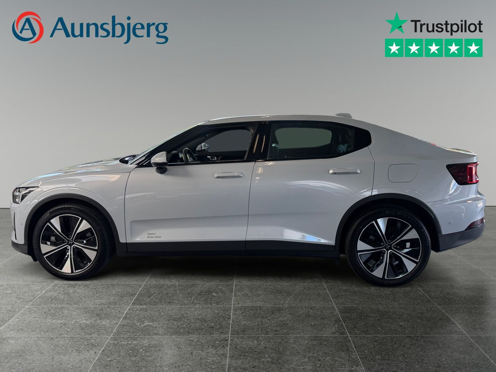 Hvid Polestar 2 fra 2023