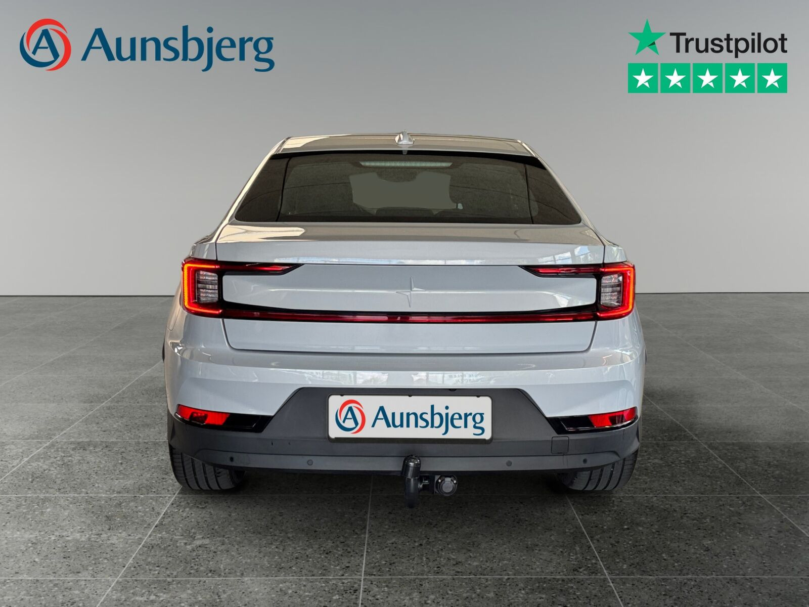 Hvid Polestar 2 fra 2023
