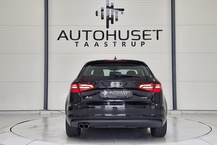 Sort Audi A3 fra 2016
