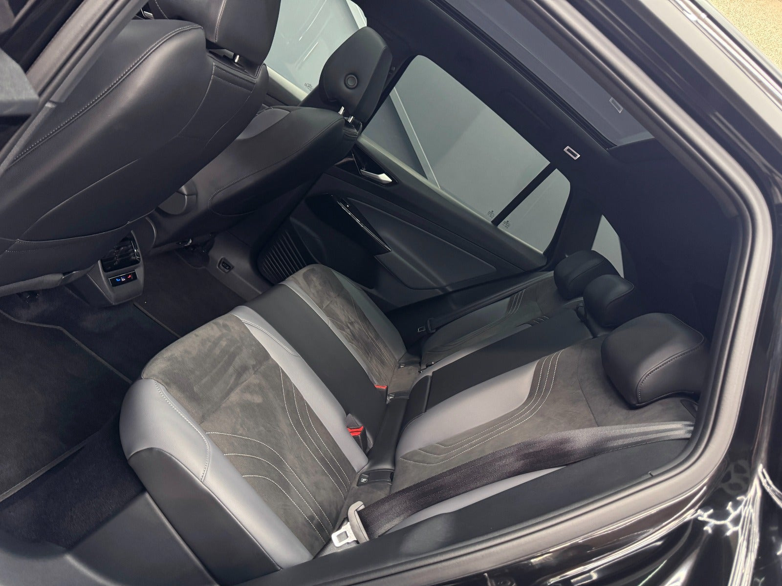 Sort VW ID.4 fra 2023
