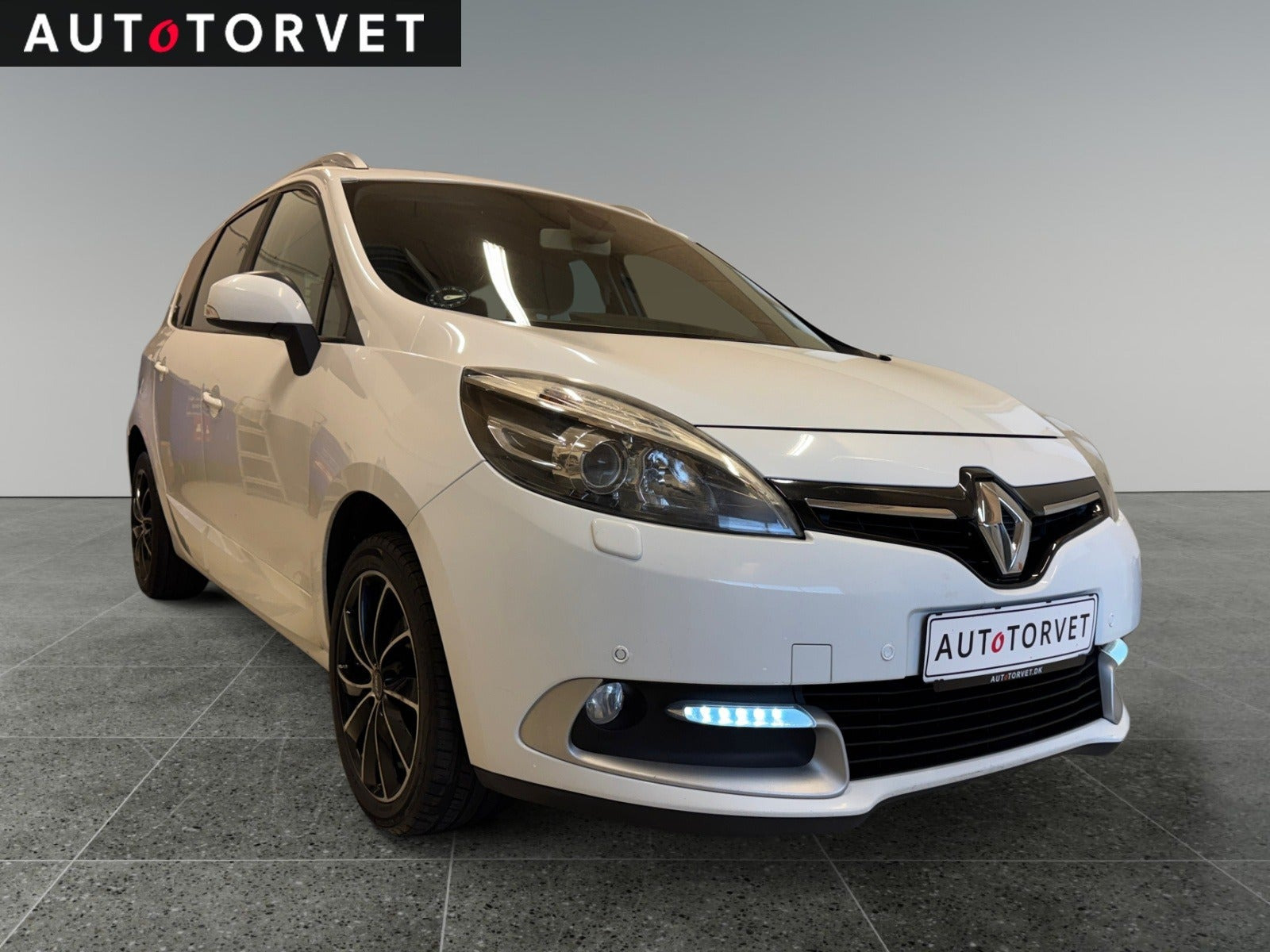 Hvid Renault Grand Scenic III fra 2014