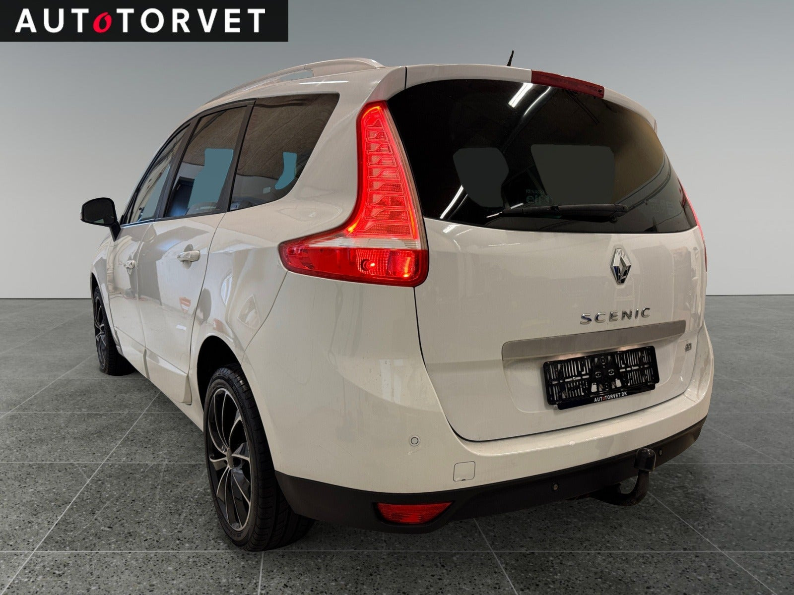 Hvid Renault Grand Scenic III fra 2014