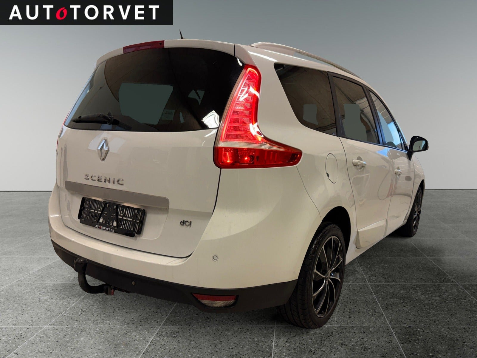 Hvid Renault Grand Scenic III fra 2014