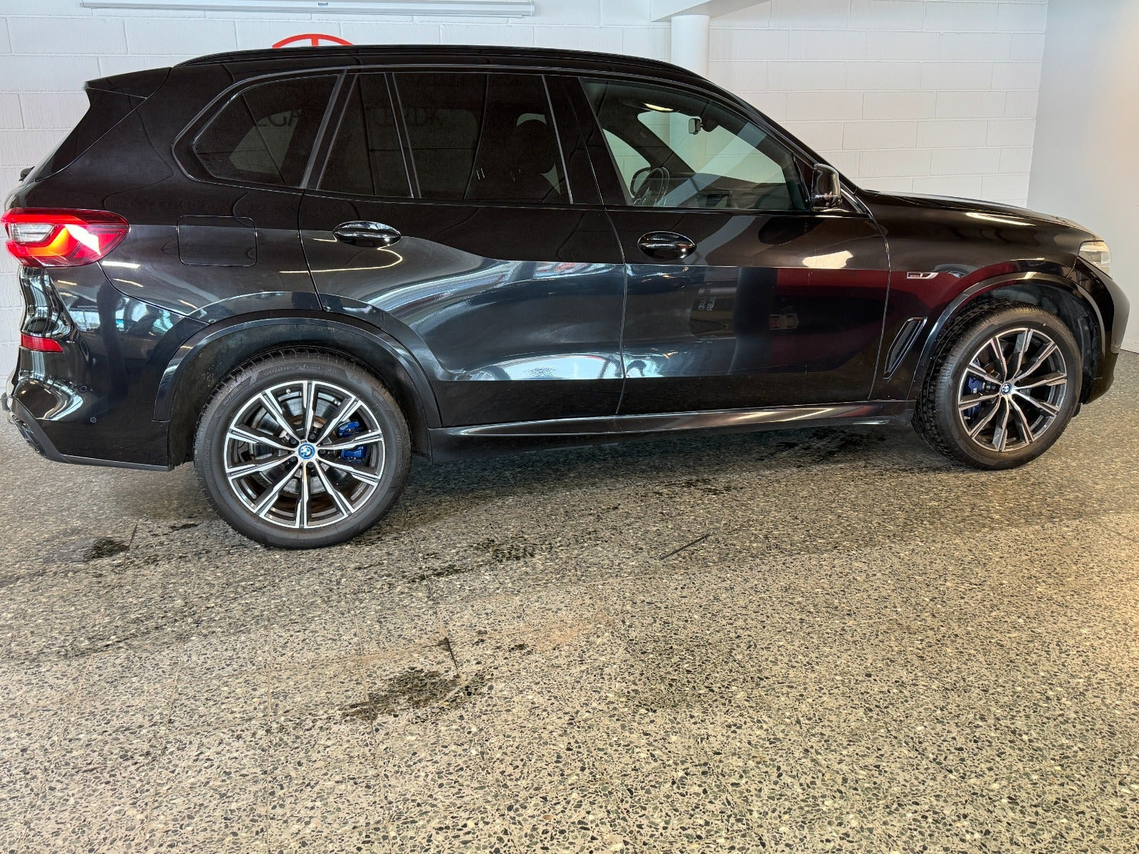 Sort BMW X5 fra 2022