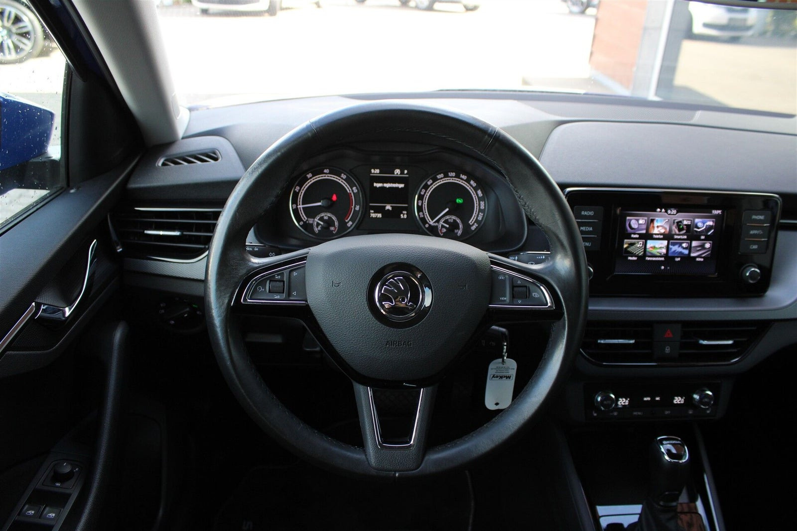 Blå Skoda Scala fra 2020