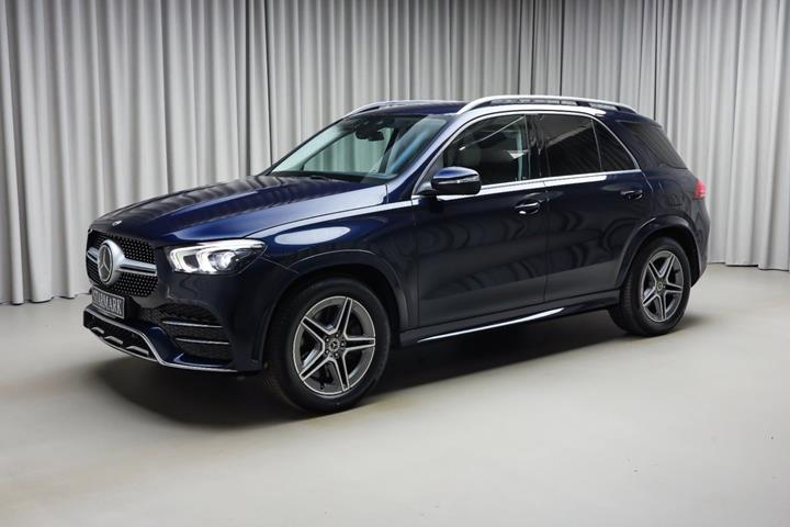 Blå Mercedes GLE350 de fra 2022