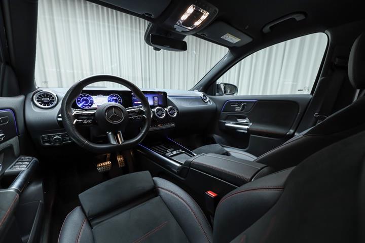 Sort Mercedes EQA250+ fra 2026
