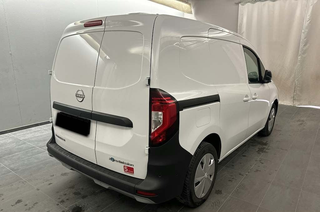 Hvid Nissan Townstar fra 2023