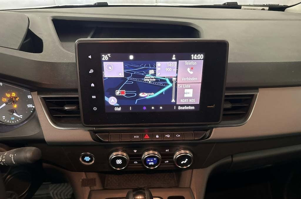 Hvid Nissan Townstar fra 2023