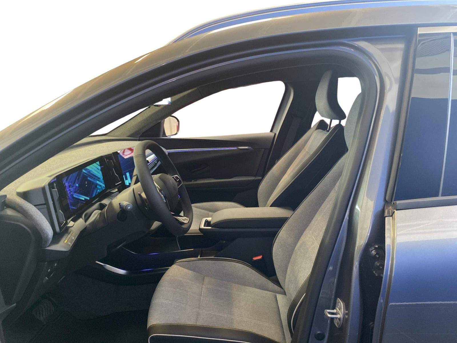 Grå Renault Scenic E-Tech fra 2026