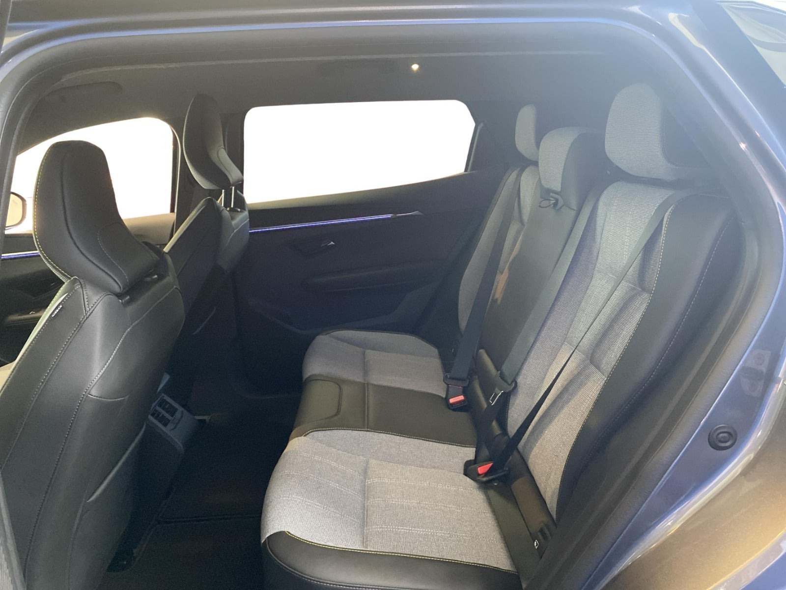 Grå Renault Scenic E-Tech fra 2026