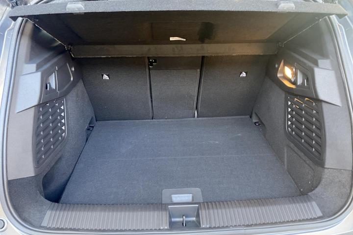 Grå Renault Scenic E-Tech fra 2026