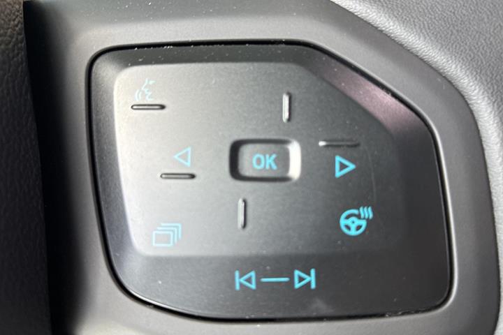 Sort Ford Explorer fra 2026