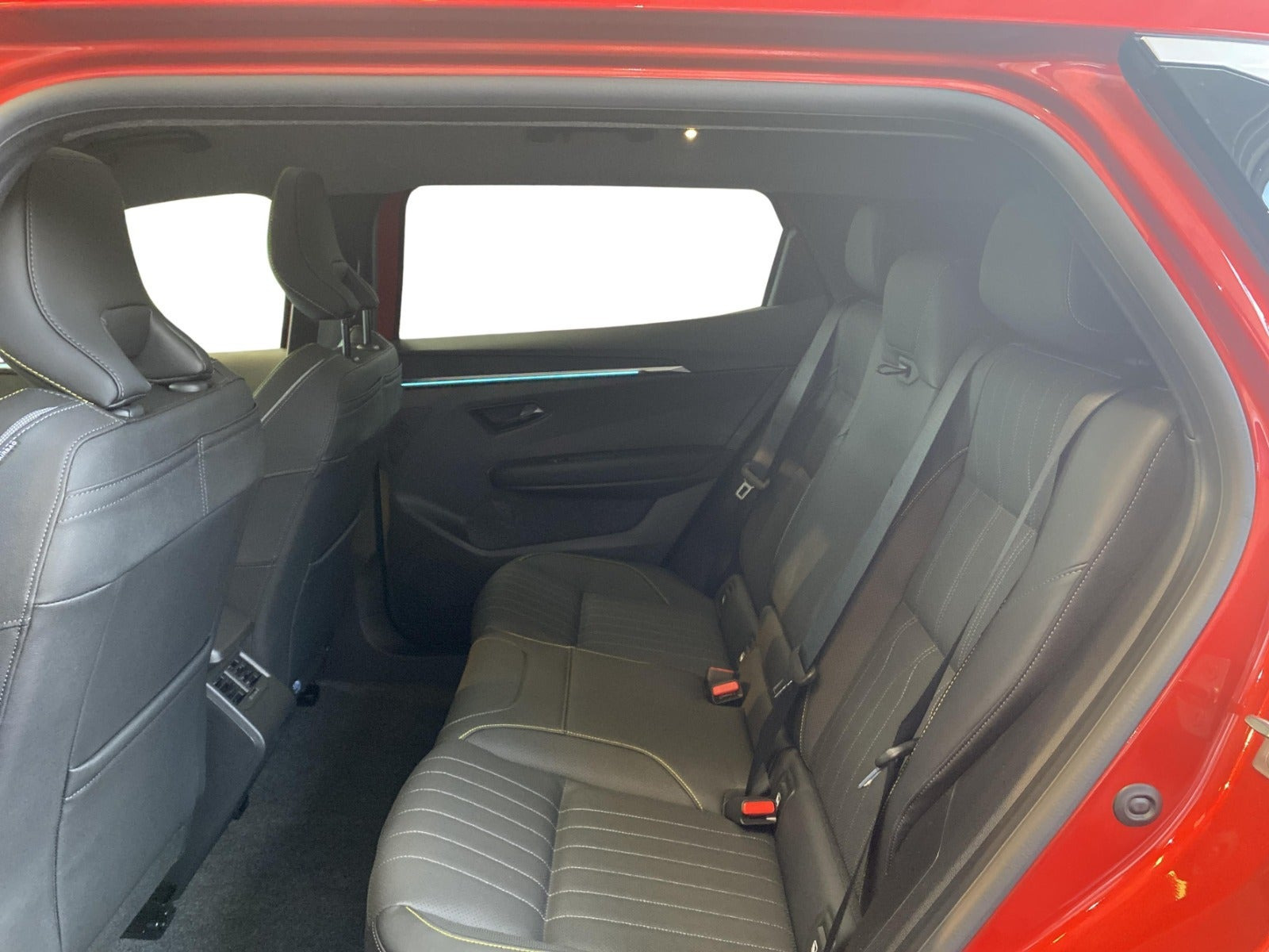 Rød Renault Scenic E-Tech fra 2026