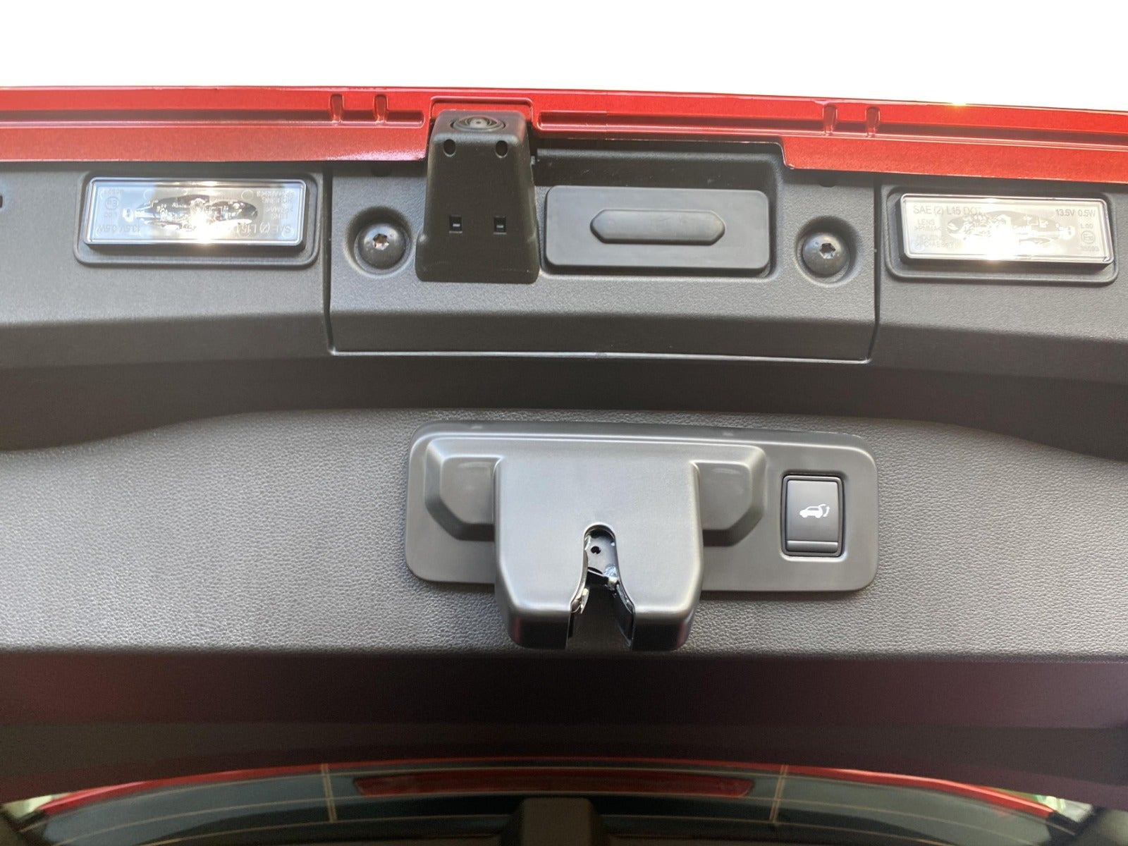 Rød Renault Scenic E-Tech fra 2026