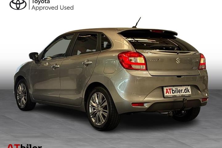 Grå Suzuki Baleno fra 2019