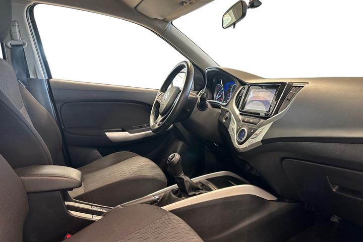 Grå Suzuki Baleno fra 2019